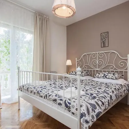 Apartment Soha Room2 *